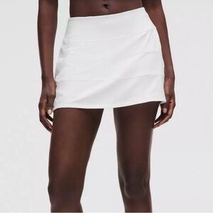 Lululemon woman’s white pace rival mid skirt